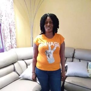 Meet your Posher, Denise